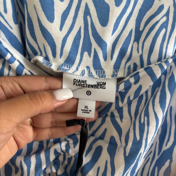 NWT Diane Von Furstenberg for Target Blue White Adjustable Straps Tank Top Sz XL - Picture 2 of 9